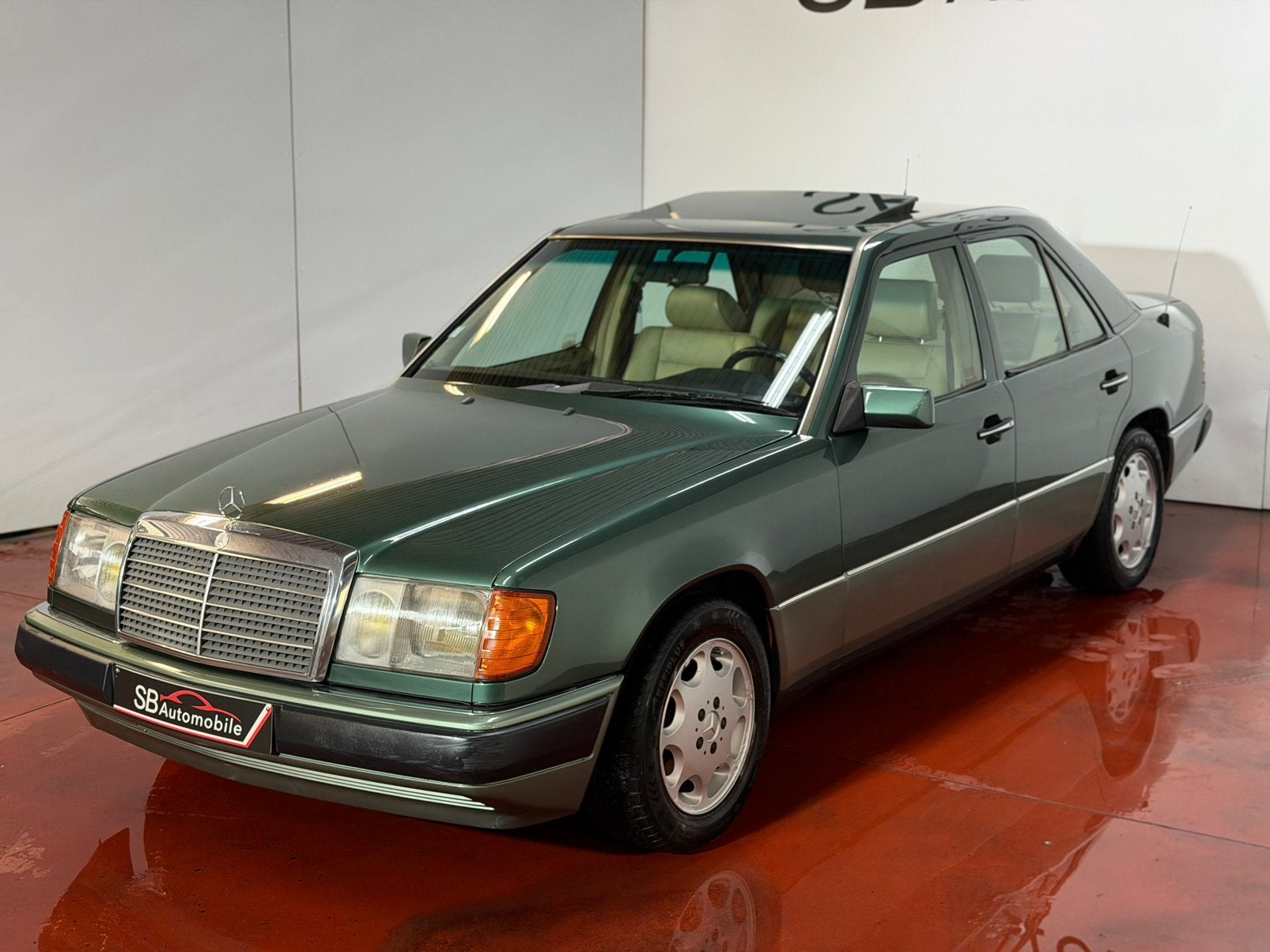 Mercedes-Benz E 320 W124 OLDTIMER/T-OUVRANT/AIRCO/GARANTIE//, foto 6