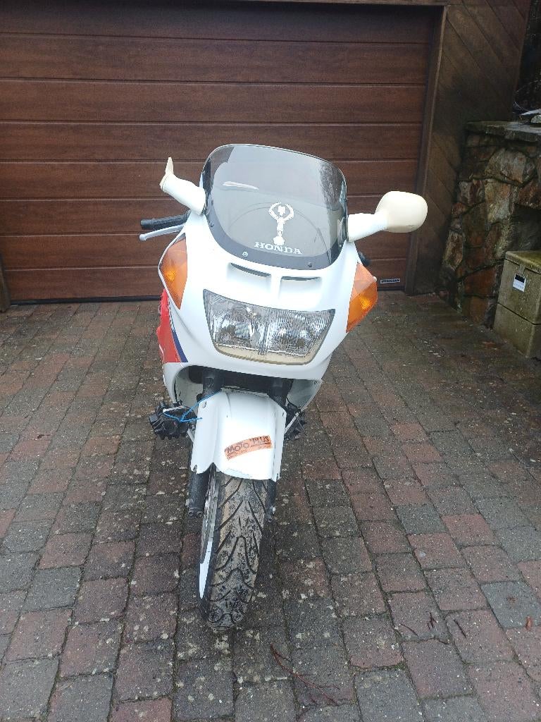 Honda CBR1000F 1989 67000km voor onderdelen of te repareren, Motoren, Ophalen, Gebruikt