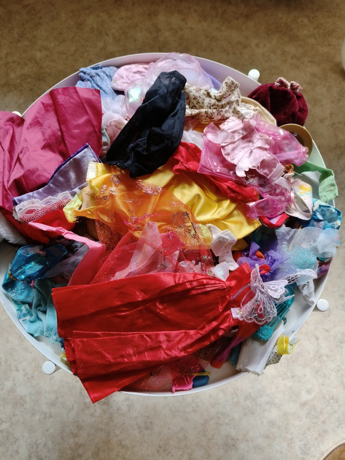 kleding barbies gratis bij aankoop van 3 barbies, Kinderen en Baby's, Ophalen