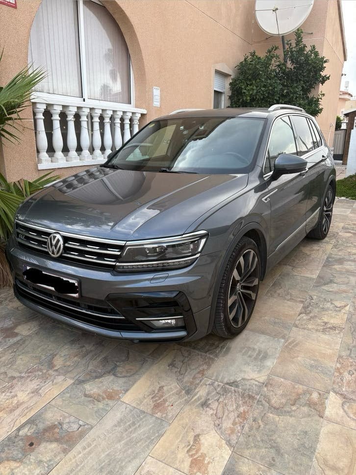 Volkswagen tiguan, Autos, Ordinateur de bord, Noir, Automatique, Particulier