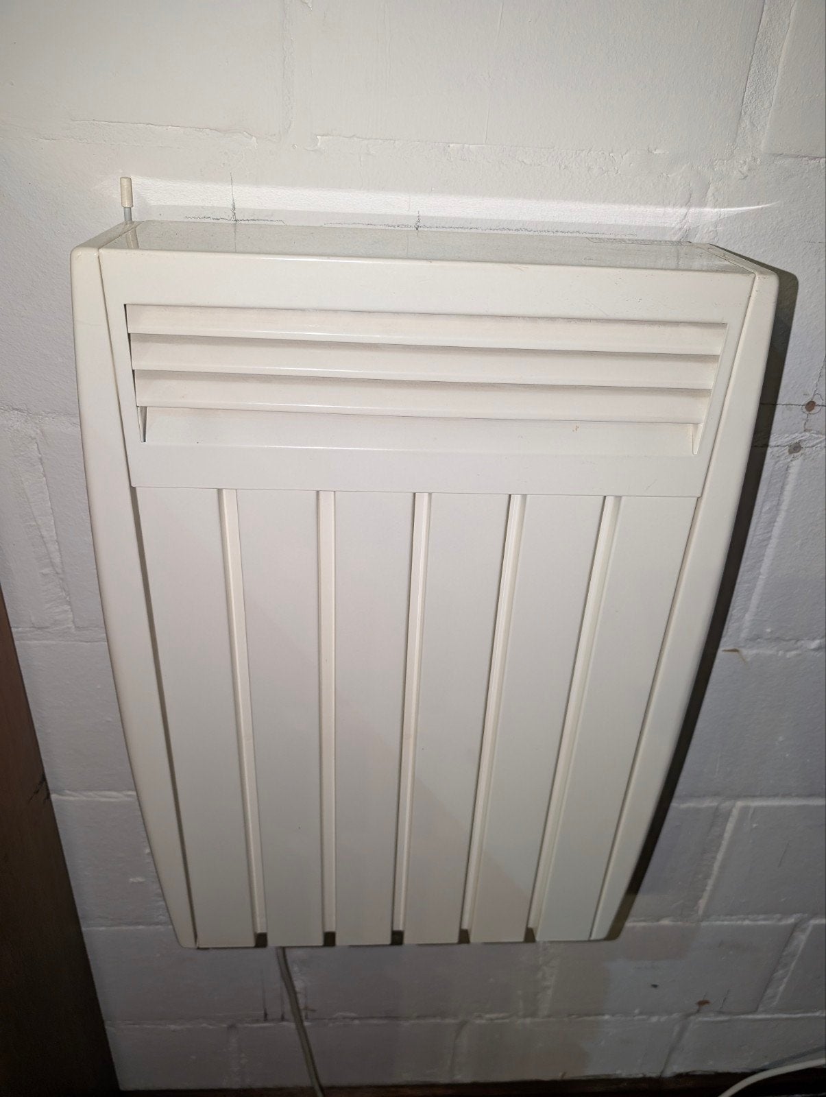 Radiateur électrique économique ATERNO 950 watts, Bricolage & Construction, Enlèvement ou Envoi, Radiateur