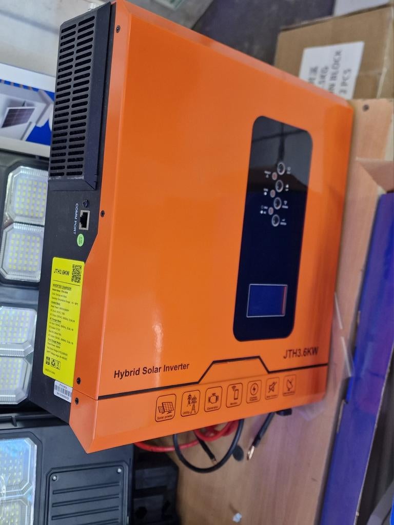 Onduleur hybride 3.6kw .nouveau jamais utilisé .solaire, Enlèvement