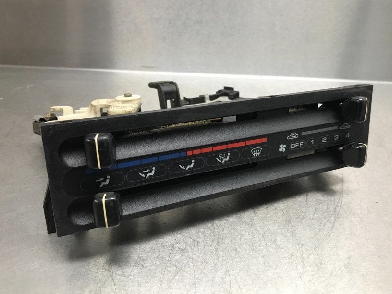 PANNEAU DE COMMANDE CHAUFFAGE CLIMATISATION 323 F (BG14), Autos : Pièces & Accessoires, Tableau de bord & Interrupteurs, Mazda