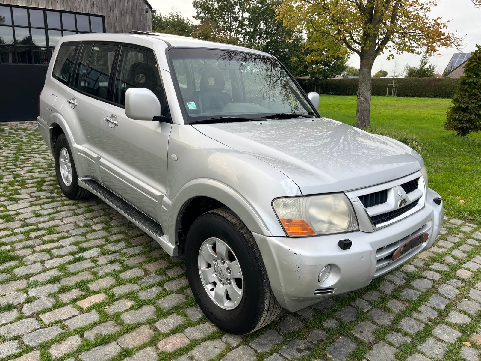 Mitsubishi Pajero 4M41 3.2 Di-D Automaat Lichtevracht+zetels, Auto's, Zwart, 4 cilinders, 2145 kg, Leder