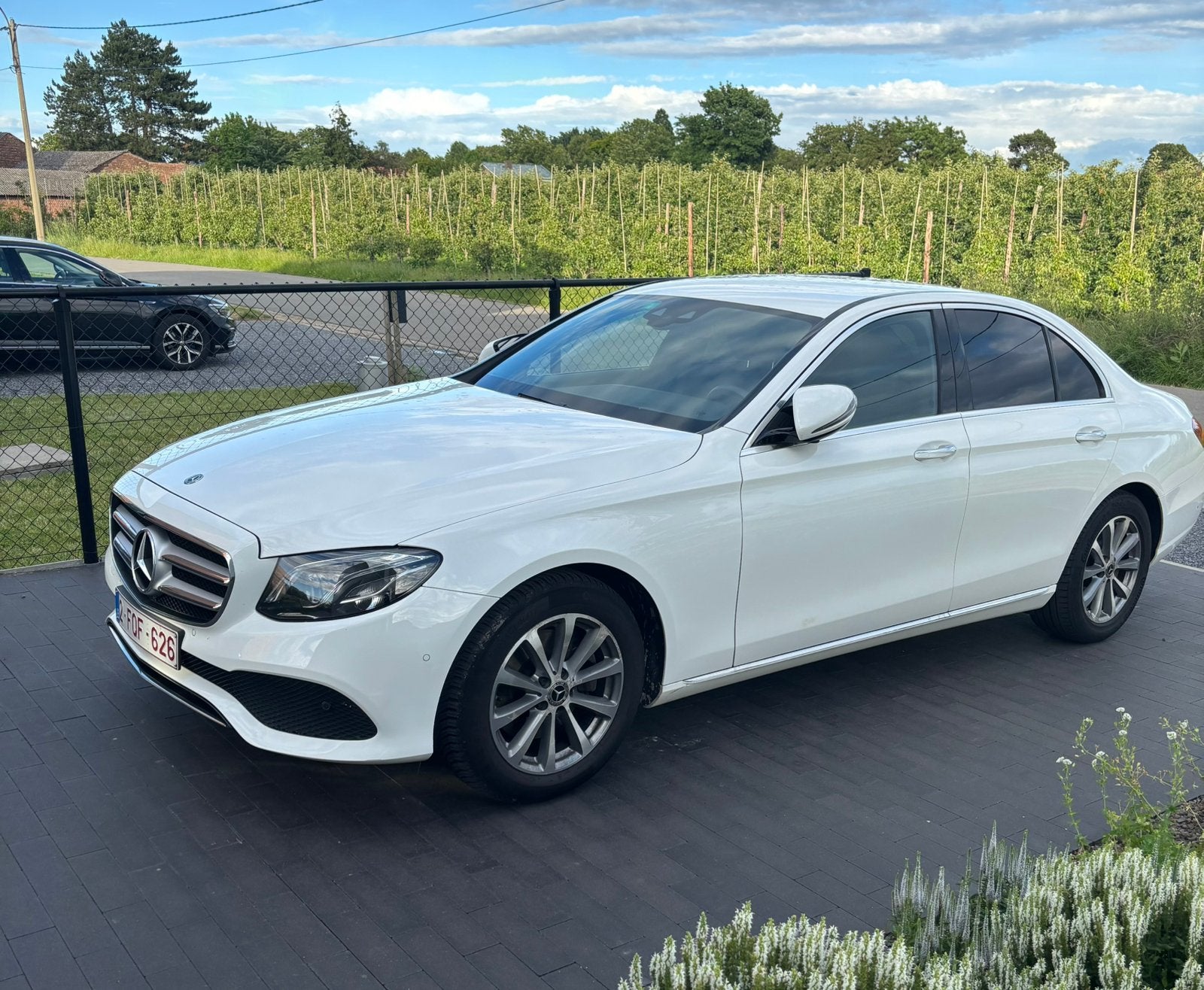 Mercedes E200 4MATIC AVANTGARDE, Autos, Mercedes-Benz, Achat, 4 portes, Automatique, Essence