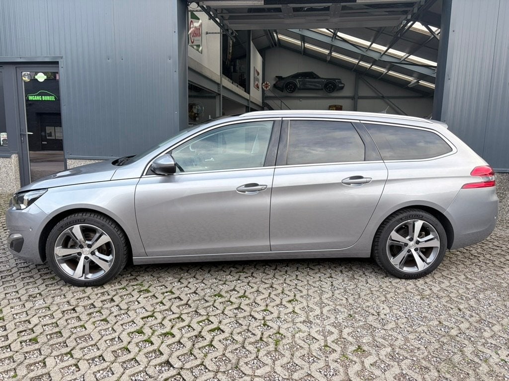 Peugeot 308 SW 1.2 benzine - 130 PK - Nieuwe motor, Auto's, Voorwielaandrijving, Stof, Gebruikt, Blauw