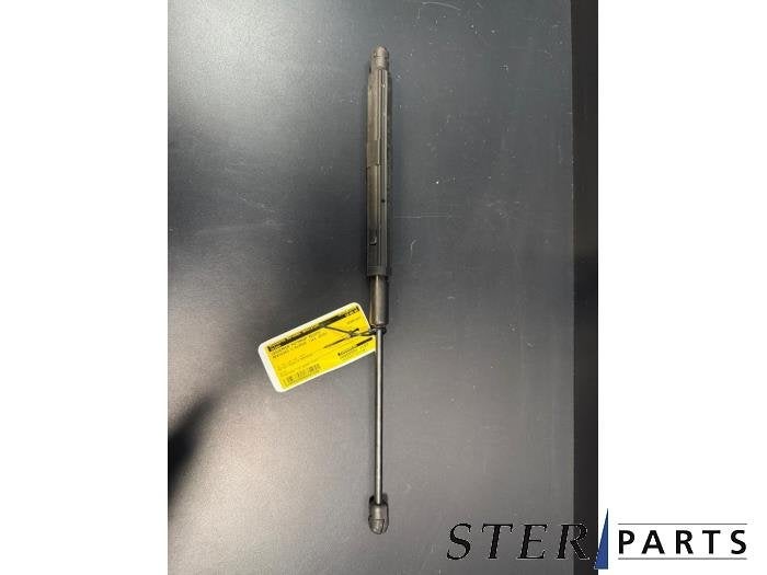Amortisseur capot moteur droit d'un Mercedes C-Klasse, 3 mois de garantie, Utilisé, -, -