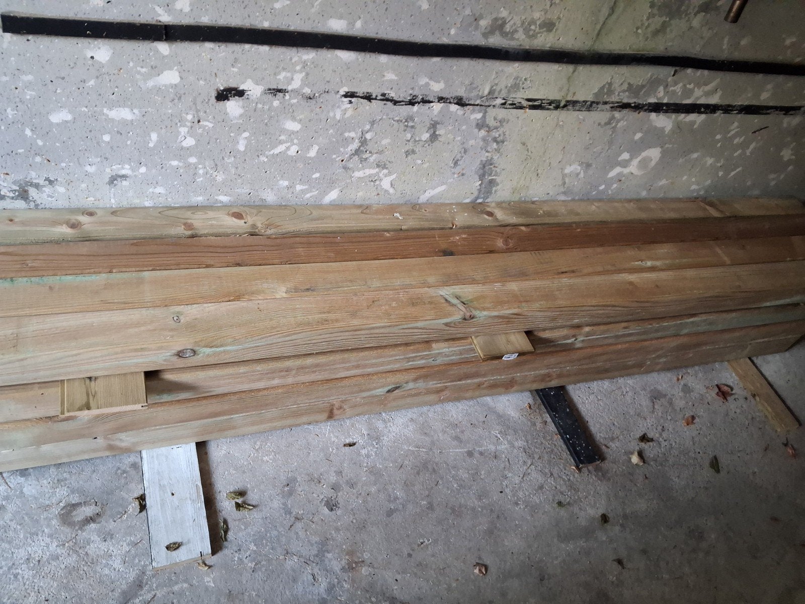 nieuwe geimpregneerde palen 240x8.8x8.8 prijs per stuk €15, Tuin en Terras, Palen, Balken en Planken, Ophalen, Palen