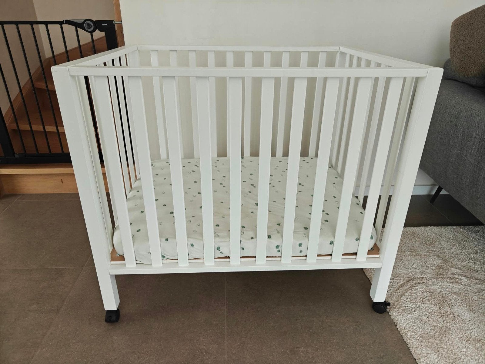 Babypark wit inclusief matras + hellend kussen, Kinderen en Baby's, Ophalen, Gebruikt, Vierkant, Wieltjes