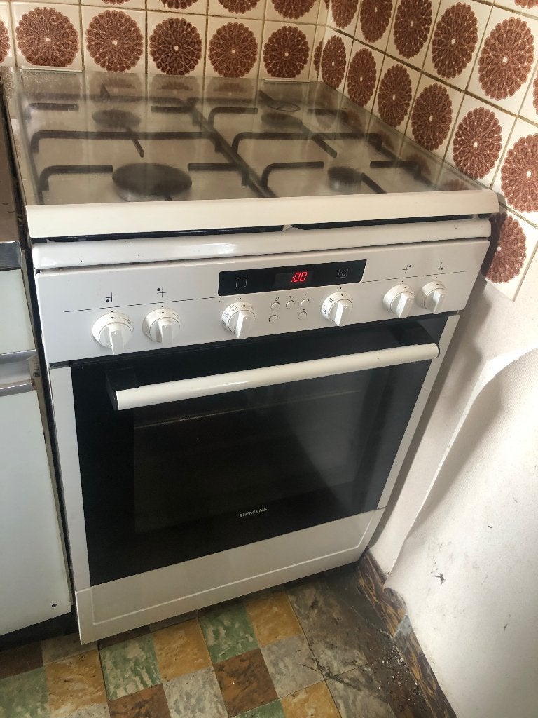 Gas fornuis, Elektronische apparatuur, Ophalen, Hete lucht, 4 kookzones, Zo goed als nieuw