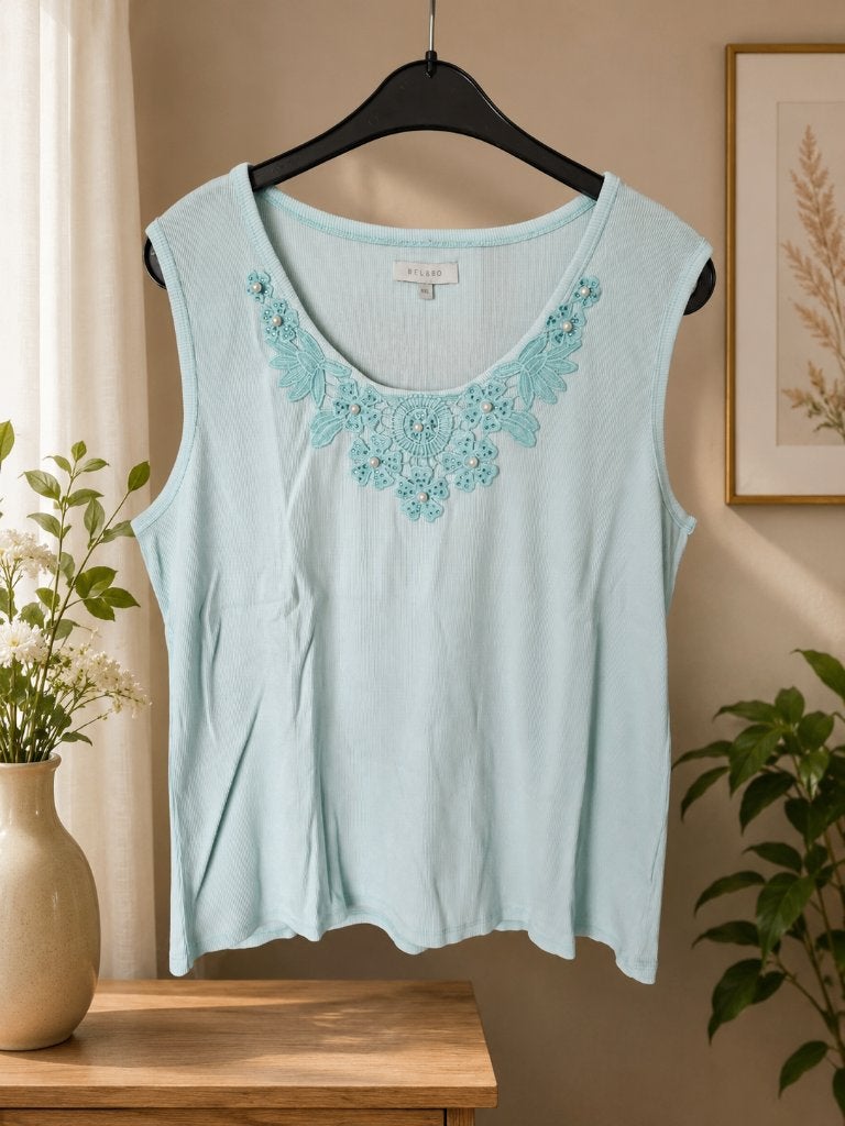Lichtblauwe Bel&Bo top  – Maat XXL, Ophalen, Blauw, Zonder mouw, Gedragen