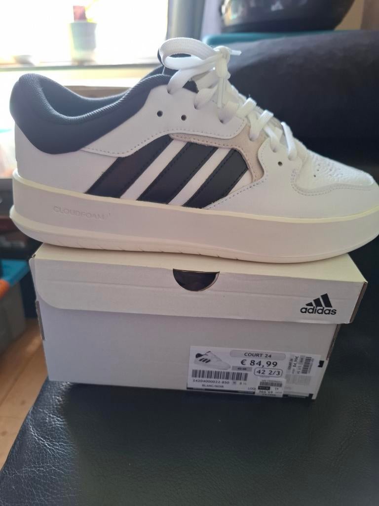 Basket Adidas  cuir pointure 42/43, Vêtements | Hommes, Chaussures, Enlèvement ou Envoi