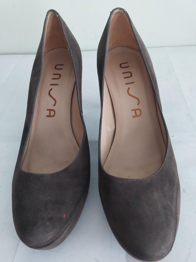 171C* UNISA prachtige bruine suède pumps (40), Pumps, Bruin, Verzenden, Unisa