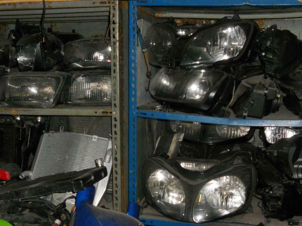 Vend tous phares feux pièces Kawasaki gros stock tous modèle, Motoren, Ophalen, Gebruikt