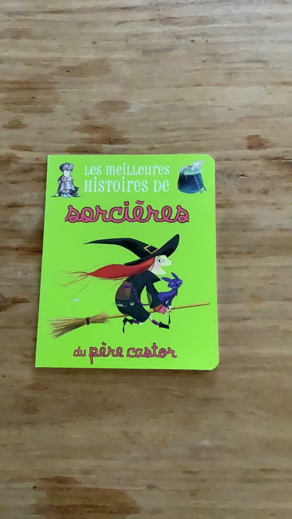 Père Castor - Les meilleures histoires de sorcières, Enlèvement ou Envoi, Comme neuf, Père Castor, Contes (de fées)