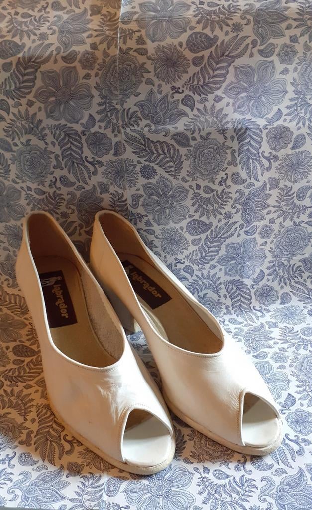 chaussures dame cuir souple blanc pt 38 (ref lot 15), Pumps, Wit, Nieuw, Ophalen of Verzenden