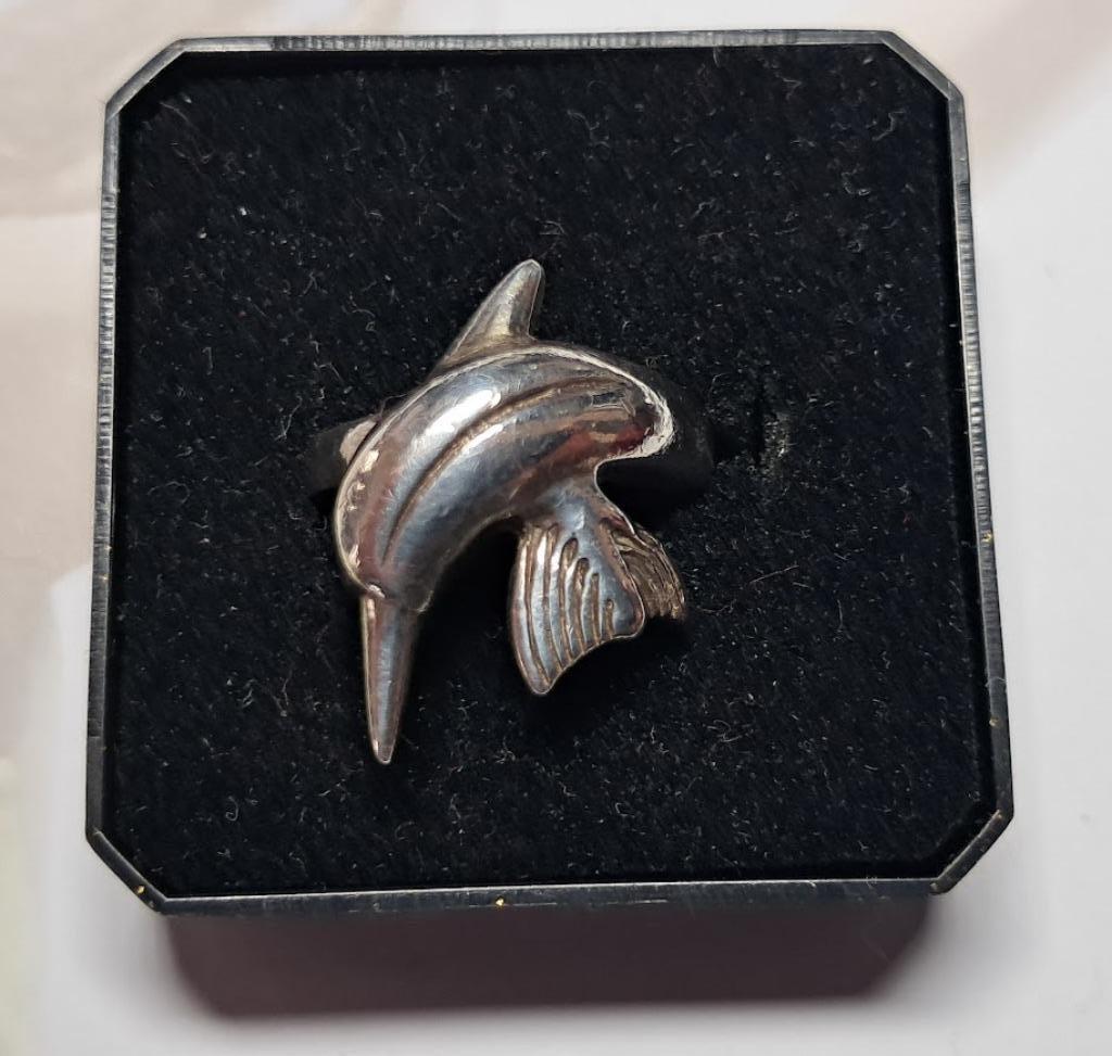 bague en argent "Petit Dauphin", Plus petit que 17, Comme neuf, Femme, Argent