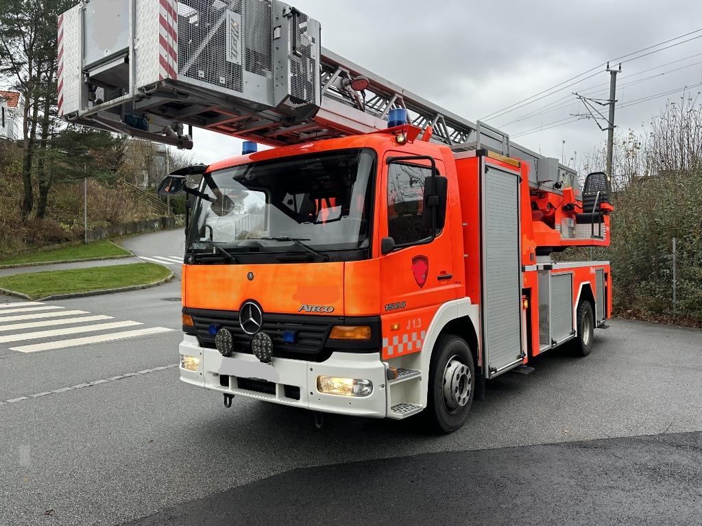 Mercedes-Benz Metz DLK 30 ladderwagen brandweerwagen brandwe, Bedrijf, Diesel, Te koop, Euro 3