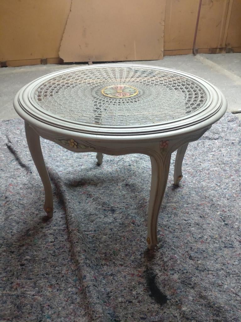 Mooi Tafeltje (Met afneembaar glazen blad), Gebruikt, Barok, Rond, 55 tot 75 cm