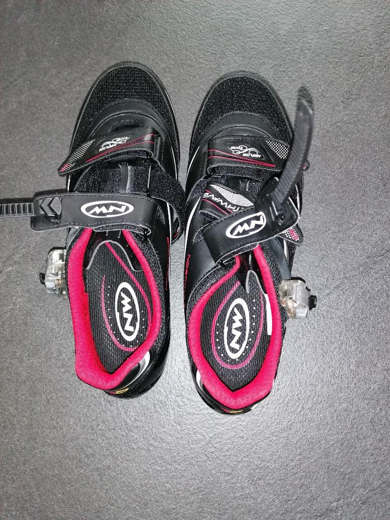 Koers schoenen, Fietsen en Brommers, Ophalen, Zo goed als nieuw, M, Heer of Dame