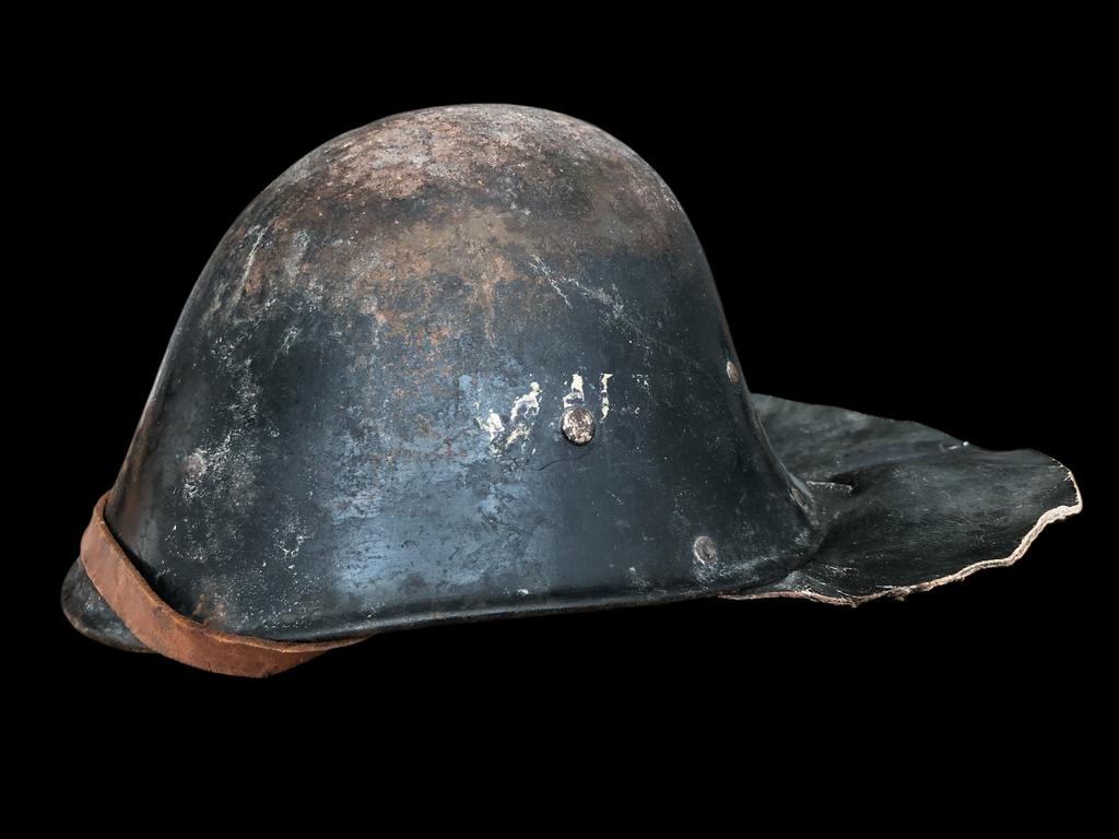 Nederlandse WW2 helm, Ophalen of Verzenden