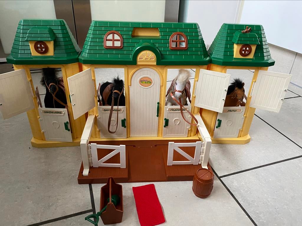 Manege met 4 paarden : snel compact op te bergen, Enlèvement ou Envoi, Comme neuf