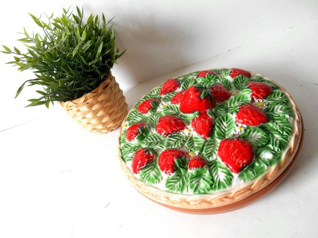 Oude Italiaanse taartschotel met aardbeien, Antiek en Kunst, Ophalen of Verzenden