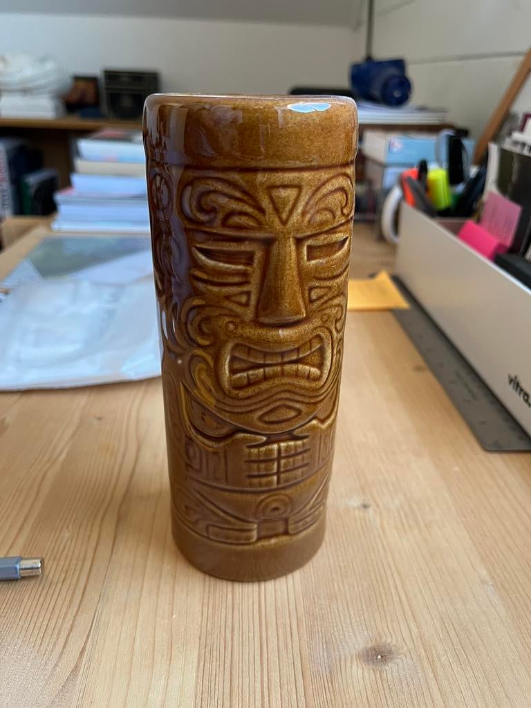 Tasse tiki kon tiki x 2, Enlèvement