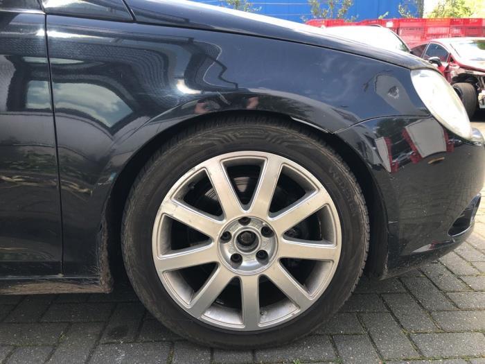 Scherm rechts-voor van een Volkswagen Eos (LC9X), Gebruikt, -, Volkswagen, -