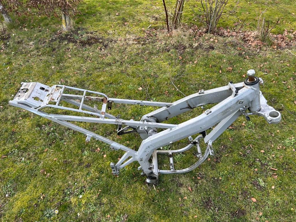 Cadre derbi drd classe B, Enlèvement, Cadre, Autres marques