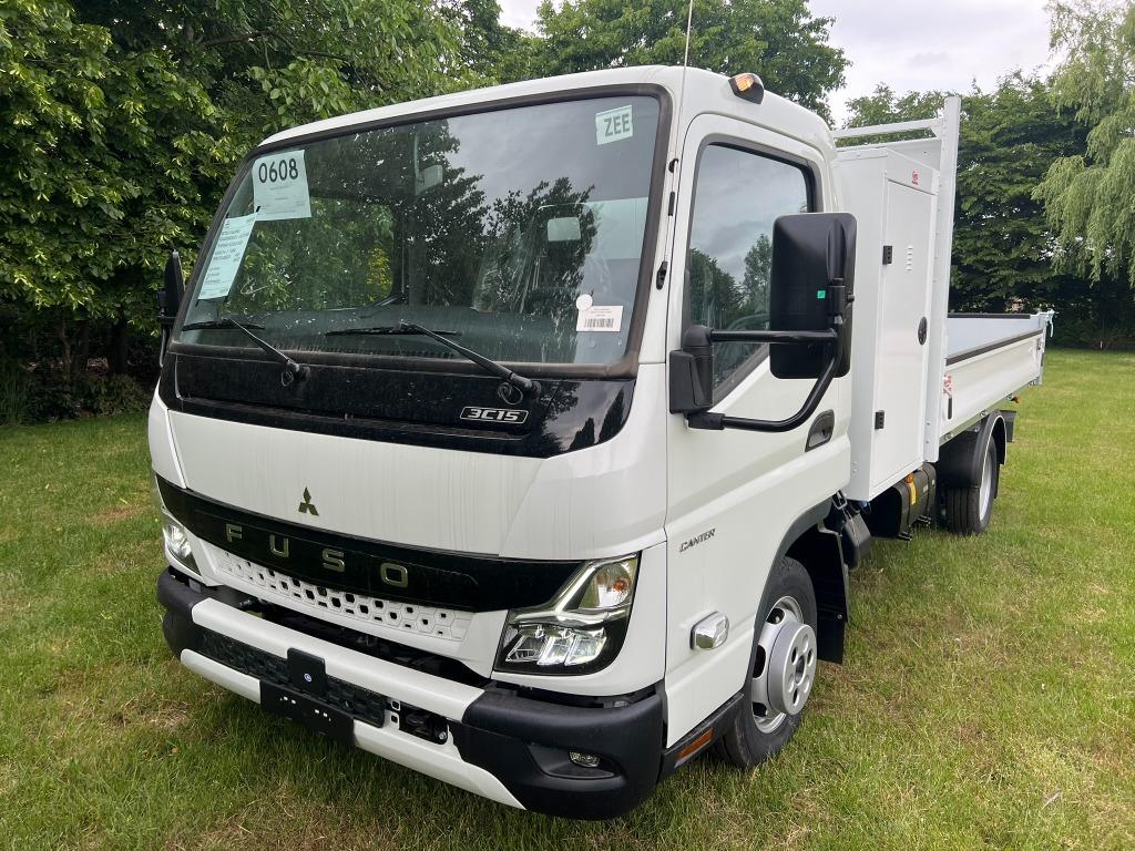 Benne basculante Fuso Canter 3C15 - Valise d'équipement OFFR, Autres modèles, Achat, 3 places, 2 portes