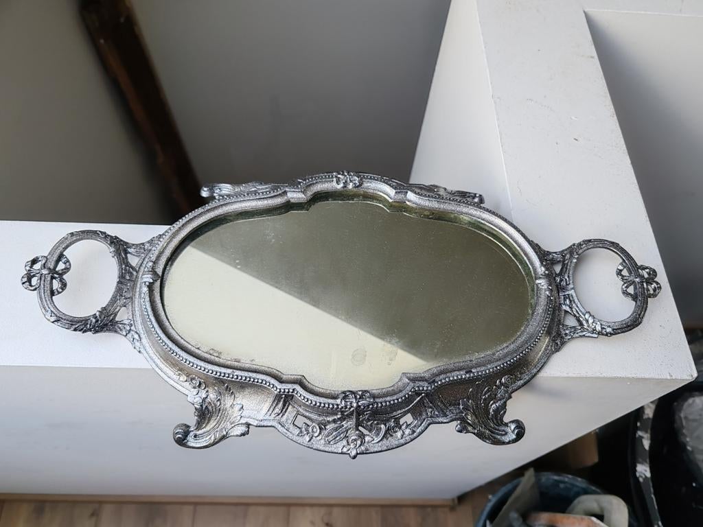 Antieke louis xvi tafelspiegel genummerd ( depose nr 62), Ophalen