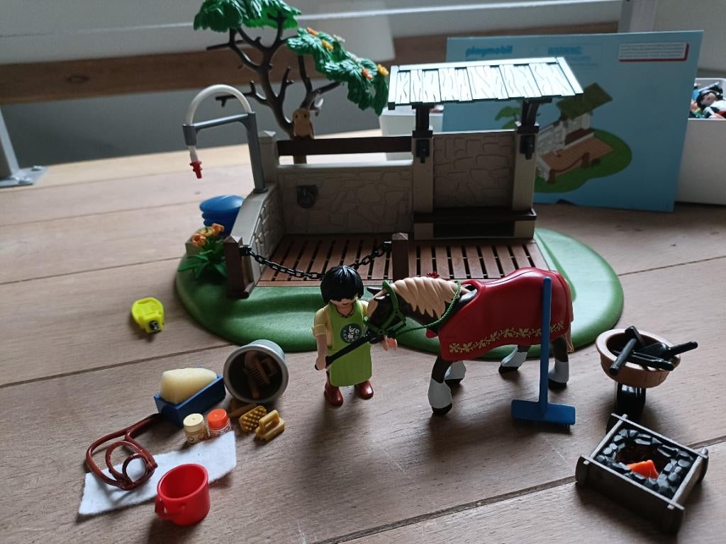 Playmobil paarden verzorgingspost - 5225, Ophalen of Verzenden, Gebruikt, Complete set