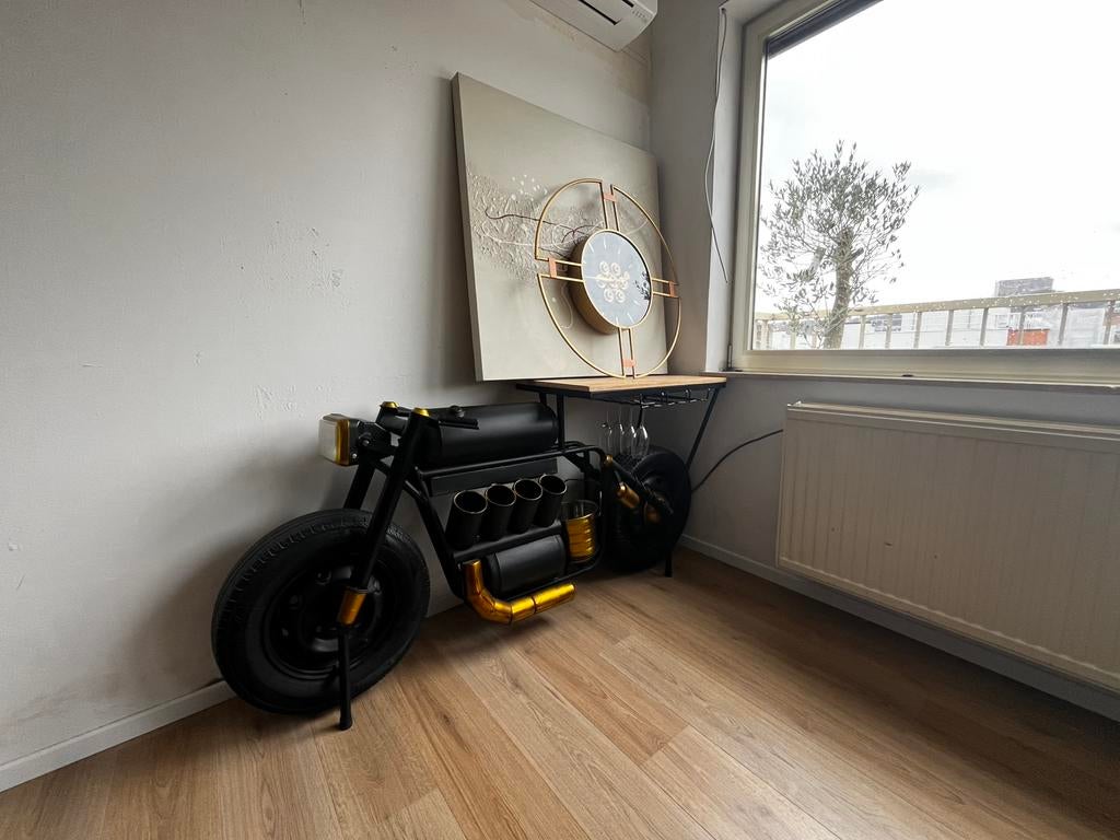 Moto bar, Enlèvement, Comme neuf