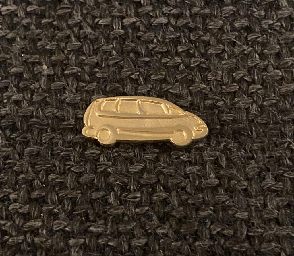 PIN - AUTO - VOITURE - CAR, Verzenden, Gebruikt, Transport, Speldje of Pin