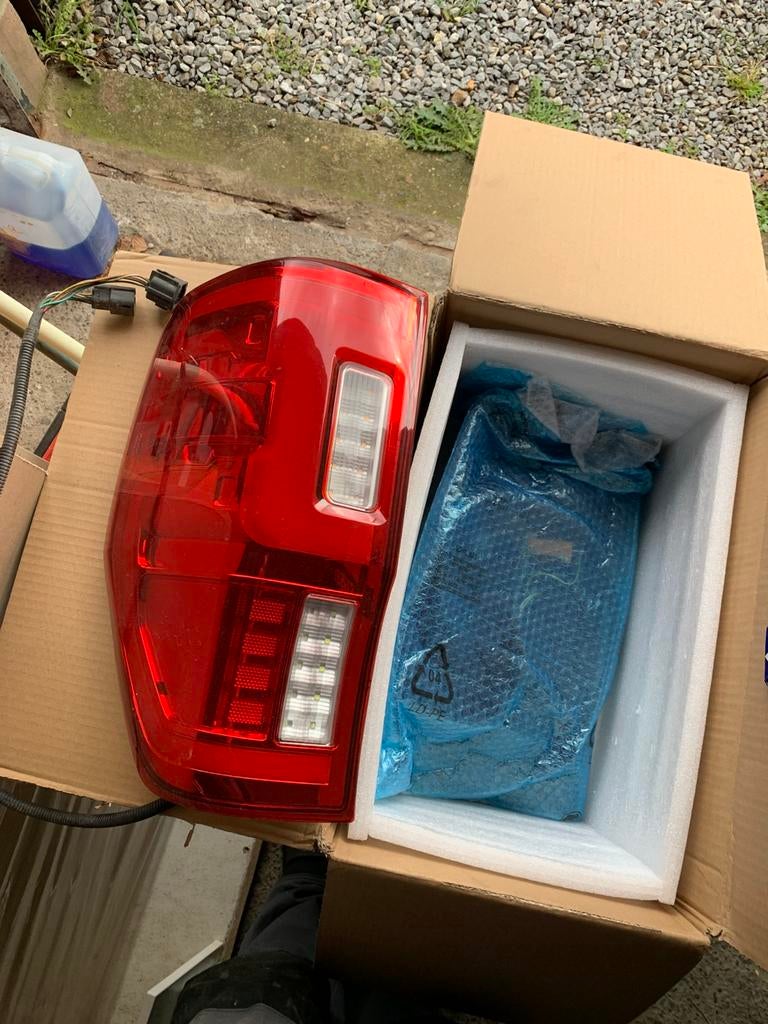Paire de feux arrières LED Ford Ranger III, Enlèvement, Utilisé, Ford