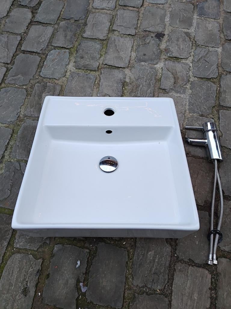 Witte keramieke Lavabo met Grohe kraan te koop in Gent, Ophalen, Zo goed als nieuw, Kraan