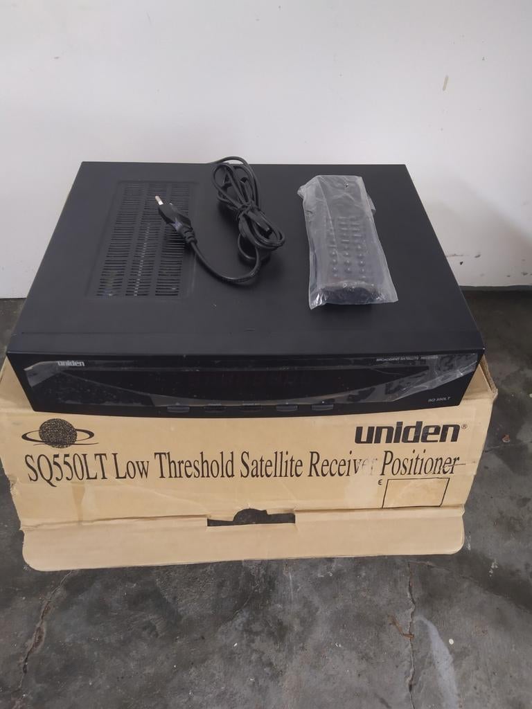Satellite receiver, Enlèvement ou Envoi, Comme neuf