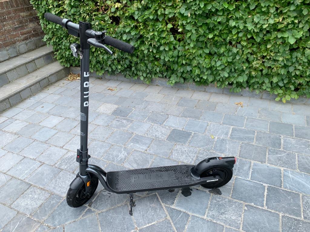 E-step Pure, Fietsen en Brommers, Ophalen, Zo goed als nieuw, Elektrische step (E-scooter), Pure