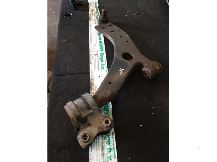 Bras de suspension avant gauche d'un Ford Kuga, Enlèvement ou Envoi, 3 mois de garantie, Utilisé, Ford