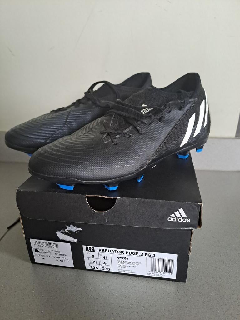 Voetbalschoenen Adidas Predator maat 37 1/3, Ophalen, Zo goed als nieuw, Schoenen
