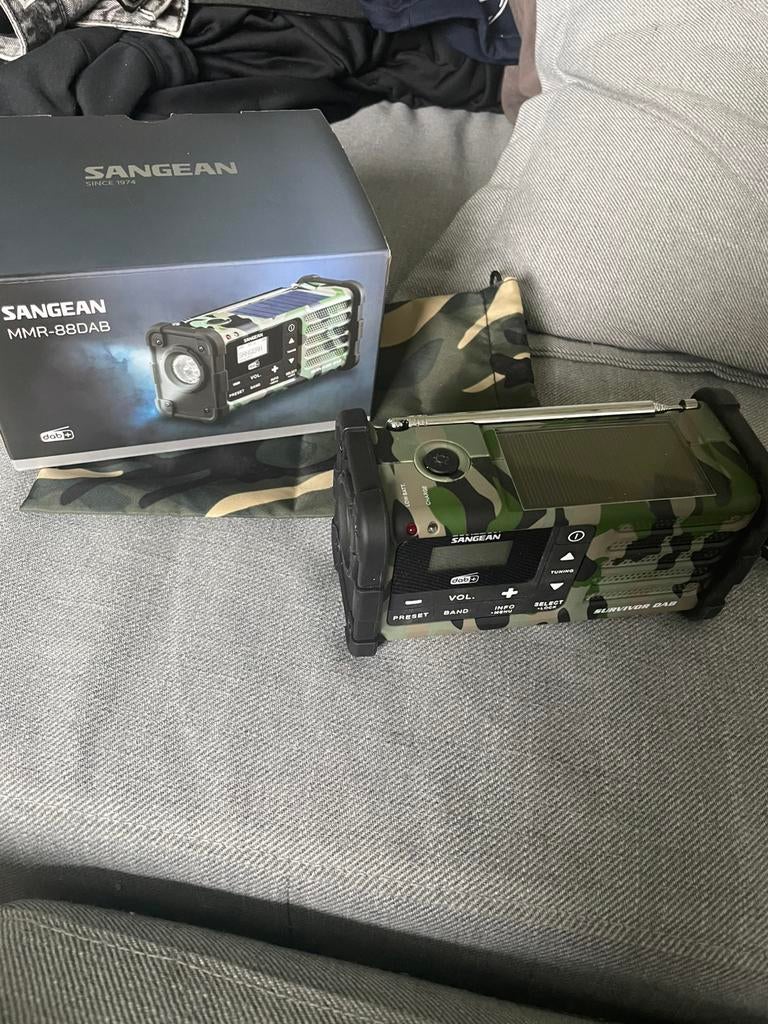 Sangean survival radio, Ophalen, Nieuw, Radio