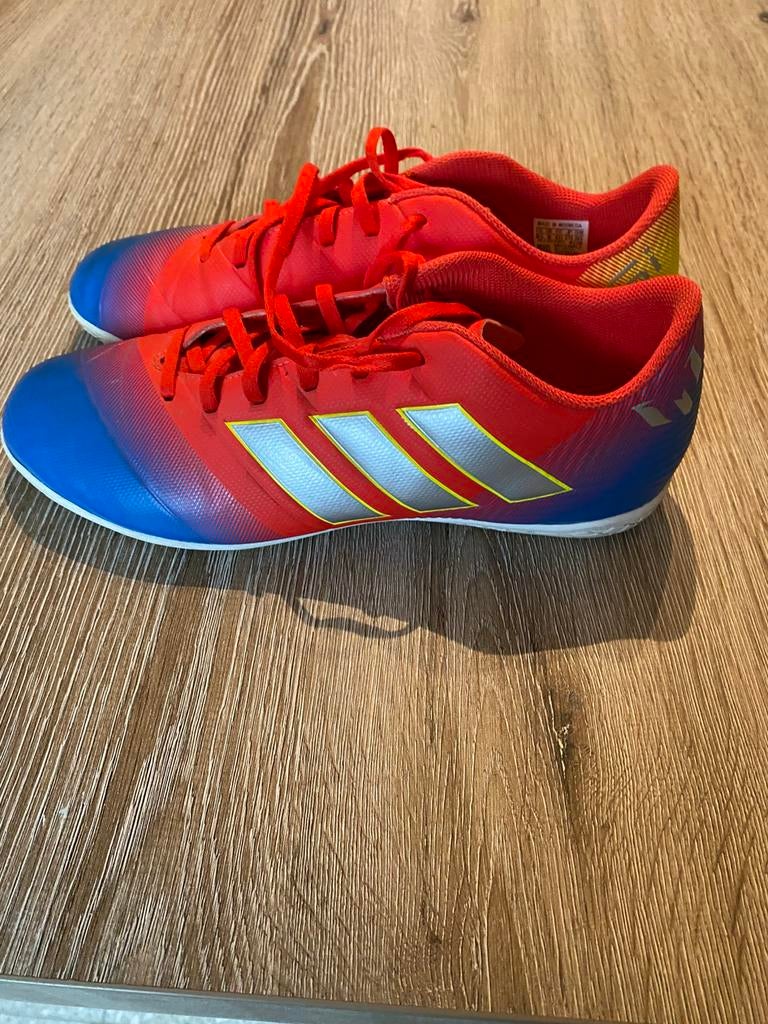 Zaalvoetbal schoenen maat 43, Sports & Fitness, Hockey, Enlèvement, Comme neuf, Chaussures