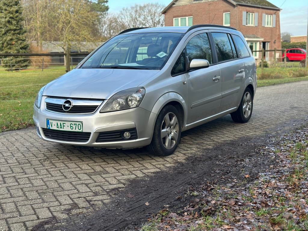 Opel Zafira 1.9 cdti 2006 235000 km Export 900€, Autos, Achat, Entreprise, 7 places, Boîte manuelle