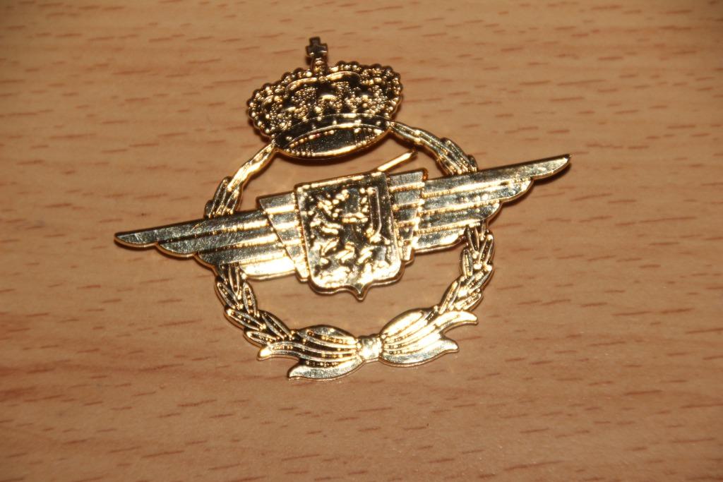 Kepi-kenteken van de ABL luchtmachtofficier (goud), Verzenden, Luchtmacht, Embleem of Badge