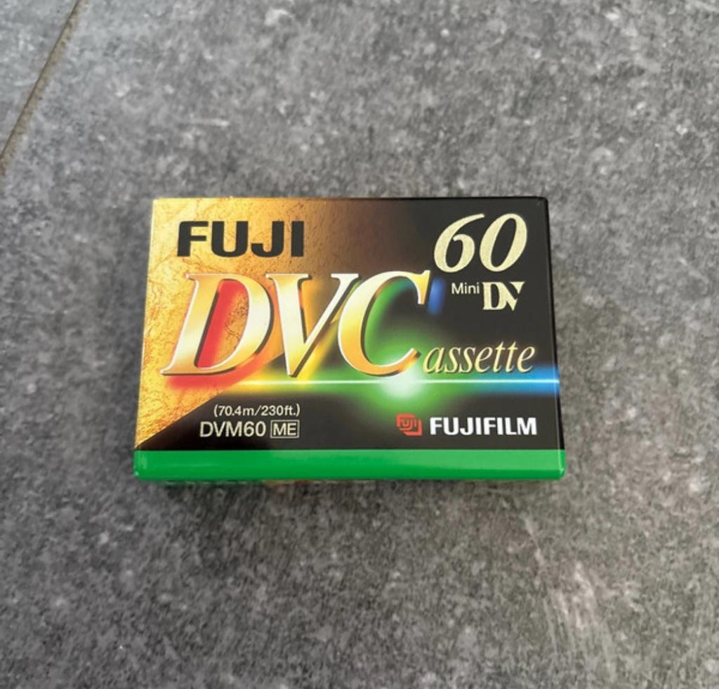 Fujifilm cassette vidéo miniDV 60-90min, Enlèvement ou Envoi, Neuf, dans son emballage, 1 cassette audio, Vierge