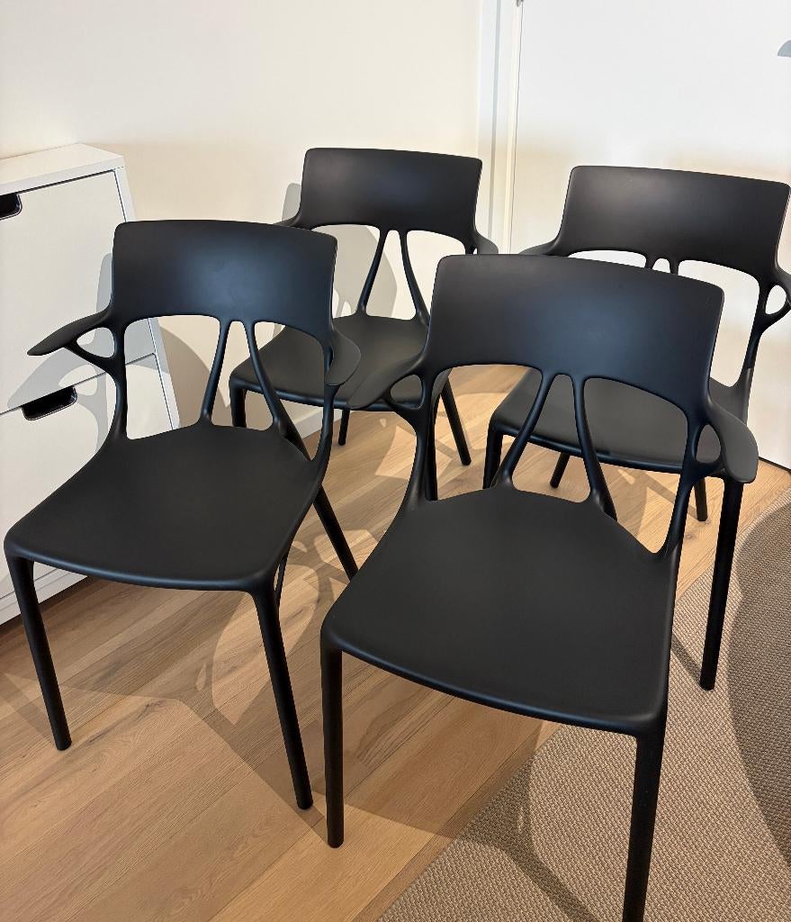 Kartell AI stoelen - Zwart, 4st, Huis en Inrichting, Stoelen, Gebruikt, Vier, Overige materialen, Zwart, Ophalen