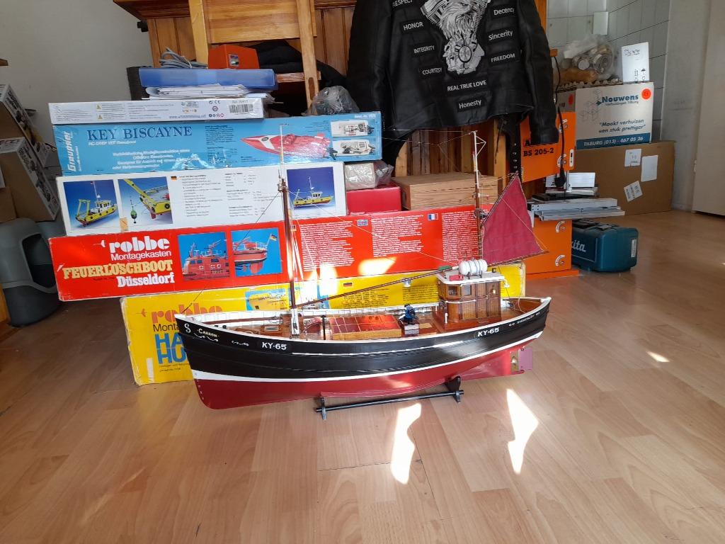 Pracht RC vissersboot/kotter Carron Ky 65, Hobby & Loisirs créatifs, Modélisme | Bateaux & Navires, Neuf, Plus grand que 1:32