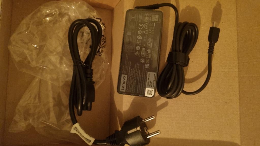 Lenovo oplader, Computers en Software, Ophalen of Verzenden, Nieuw, Lenovo