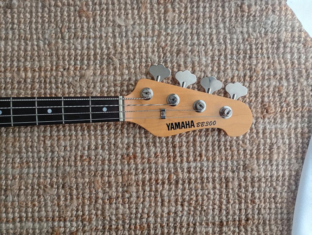 Guitare basse vintage Yamaha BB300, Enlèvement, Utilisé, Électrique